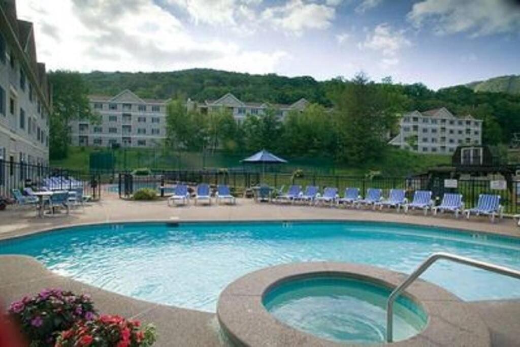 Spacious 3Br 3Ba Sleeps 8 Ski On Off Jiminy Mountain Resort 汉考克 外观 照片